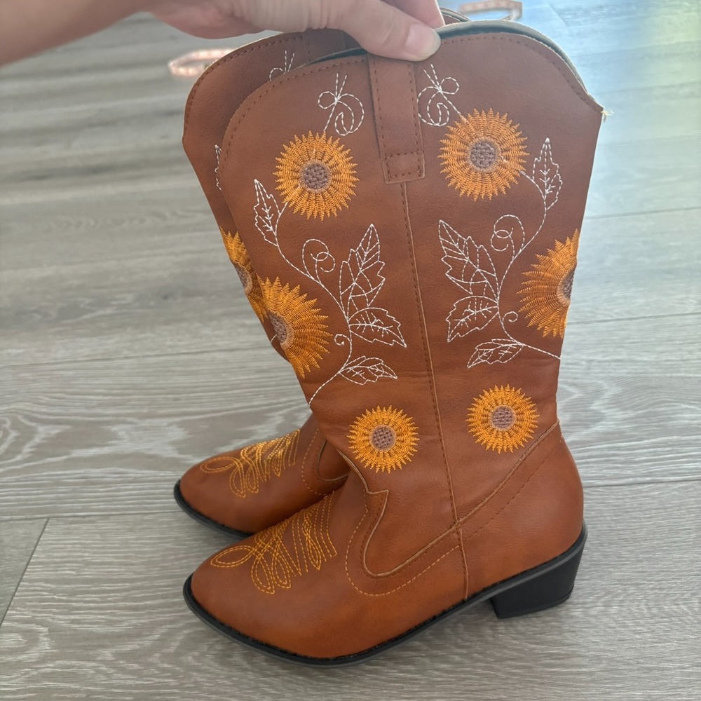 NEW Womens Brown Sunflower Embroidery Faux Leather Cowgirl Western Boots Size 37 - Picture 8 of 16